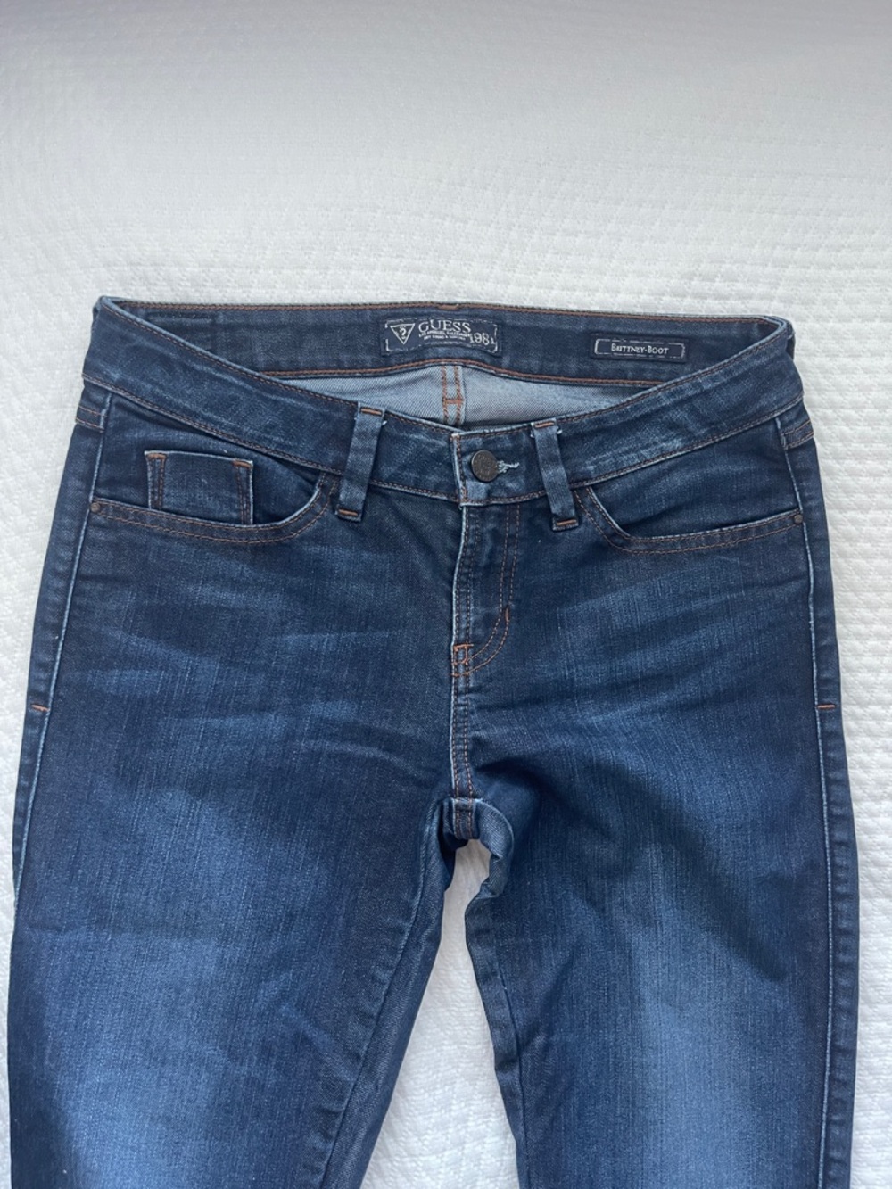 GUESS Women's Indigo Blue Skinny Jeans